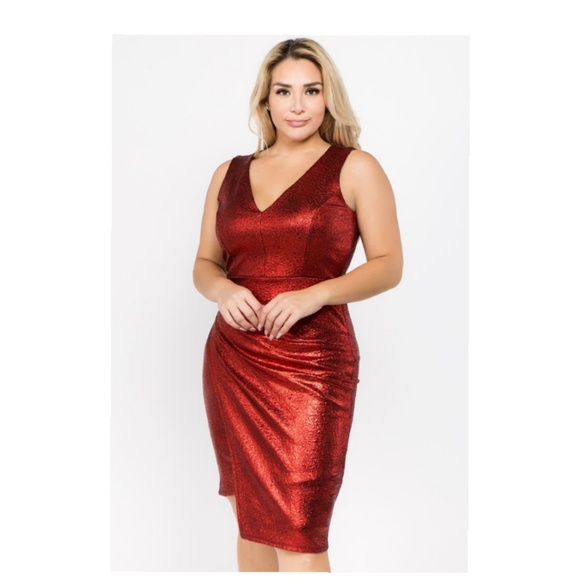 RED GLOSS BODYCON SLEEVELESS DRESS (PLUS SIZE) asymmetric front - Picture 1 of 3